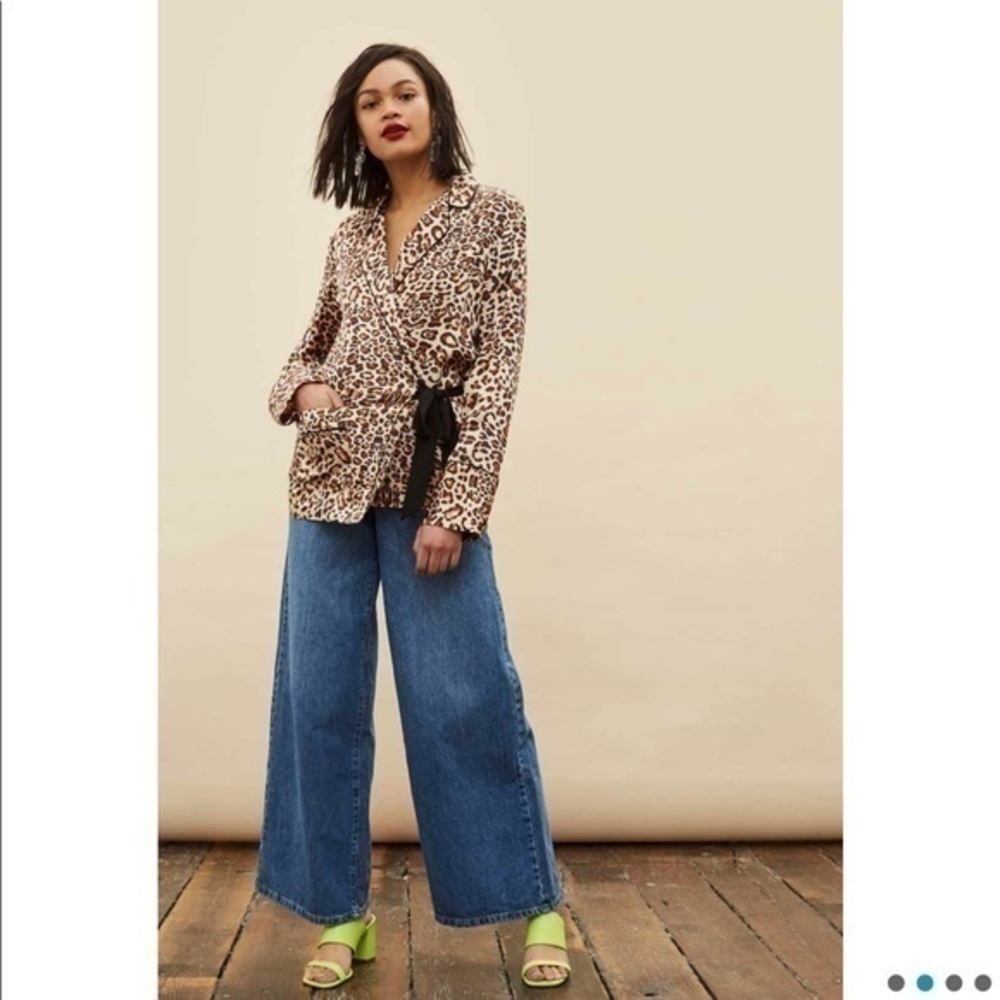 NWT - top shop- Leopard blouse - Picture 3 of 12